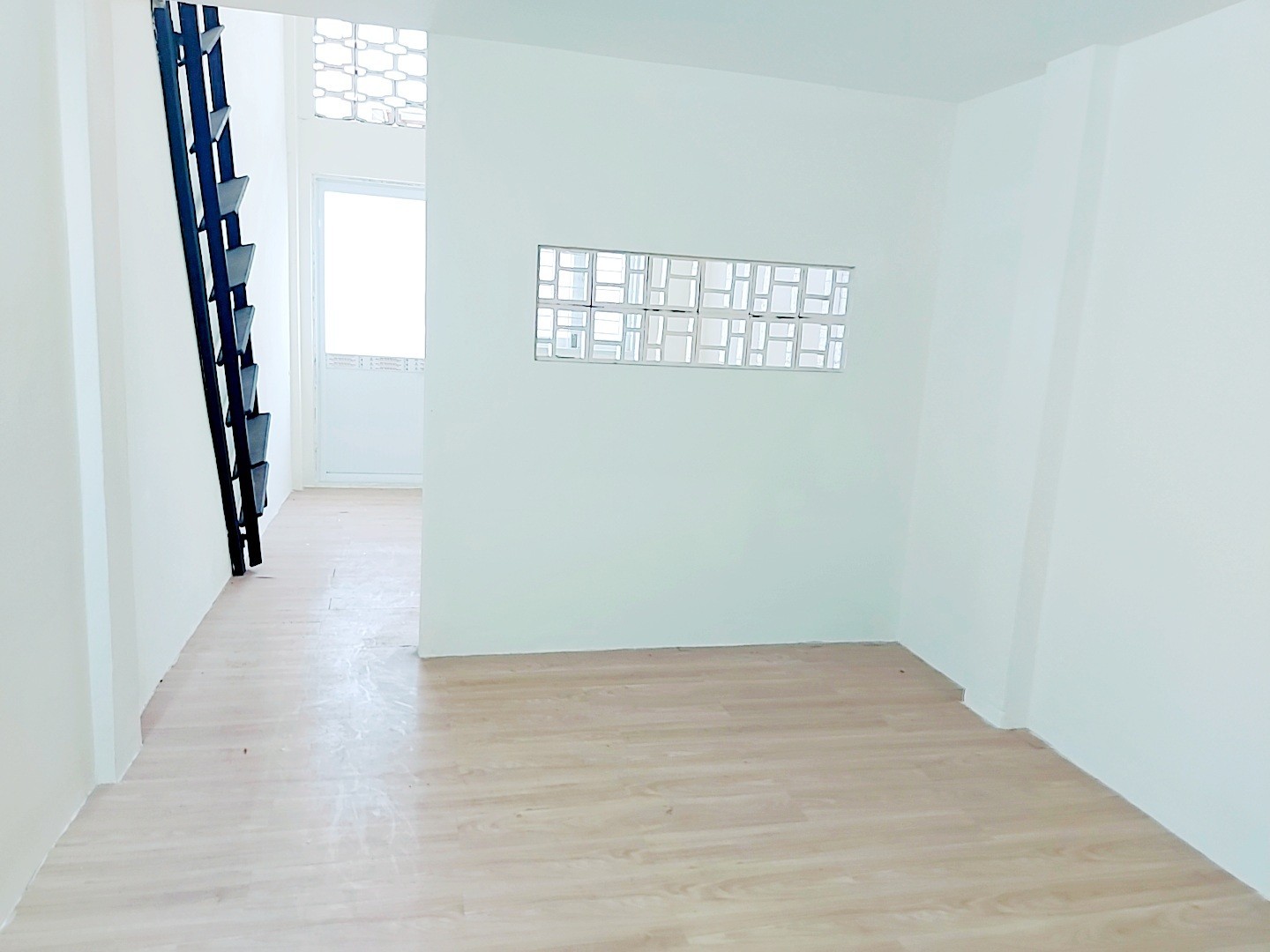 Bán nhà đường Nguyễn Tiểu La, Quận 10 - ảnh 2