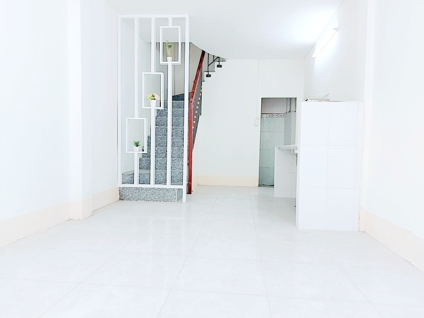 Bán nhà đường Nguyễn Tiểu La, Quận 10 - ảnh 4